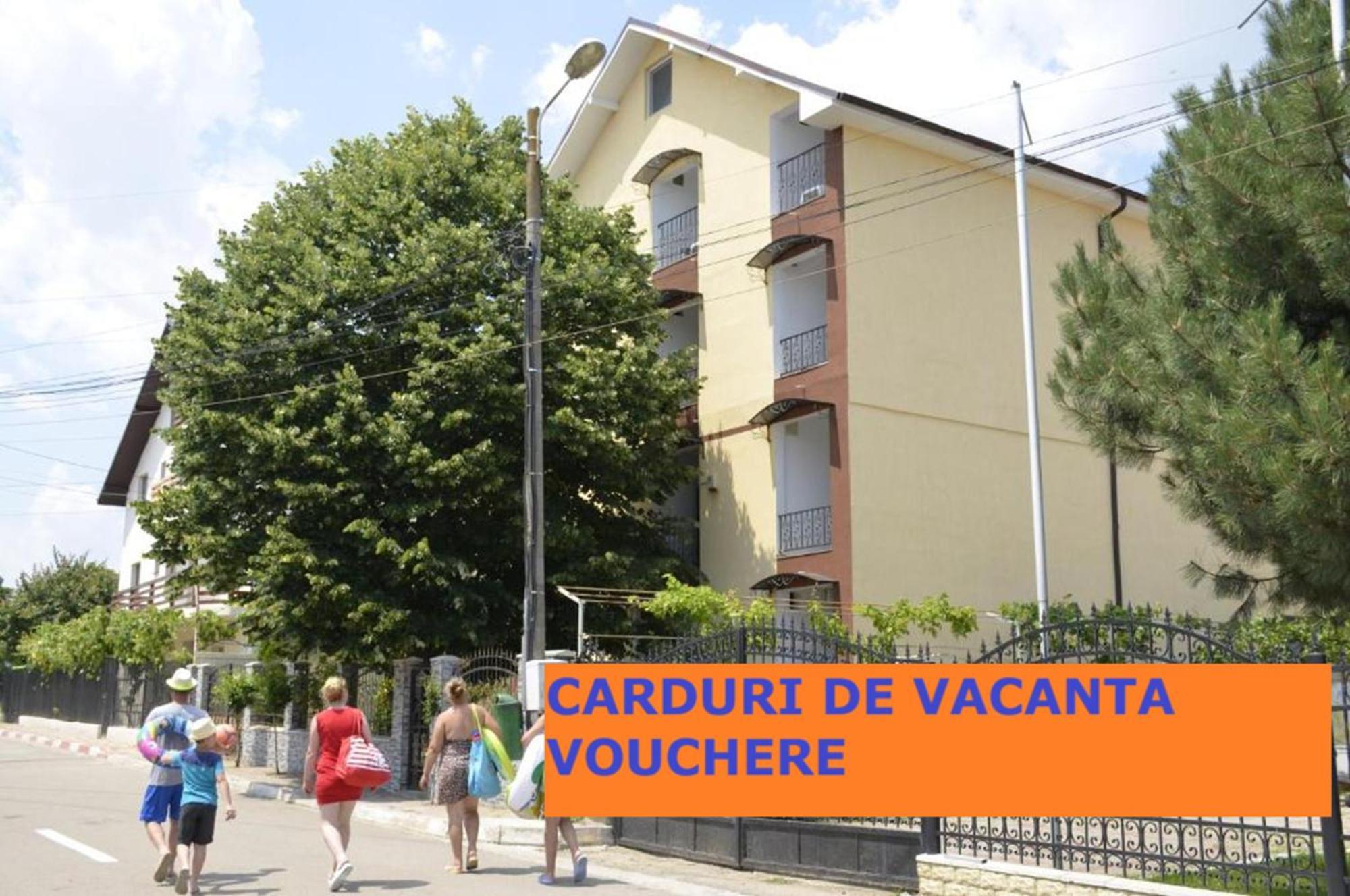 Vila Cu Livada Костинещи Екстериор снимка