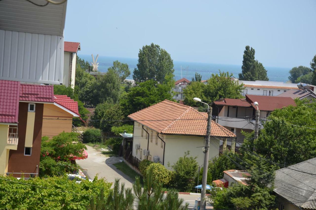 Vila Cu Livada Костинещи Екстериор снимка
